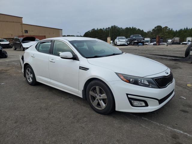 5XXGM4A7XEG334712 - 2014 KIA OPTIMA LX WHITE photo 4