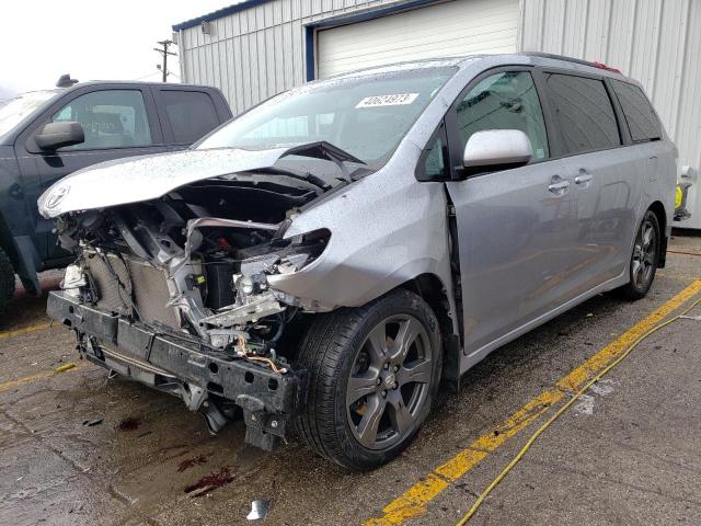 5TDXZ3DC8HS788223 - 2017 TOYOTA SIENNA SE SILVER photo 1