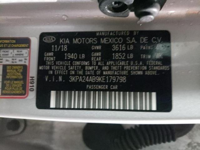 3KPA24AB9KE179798 - 2019 KIA RIO S SILVER photo 12