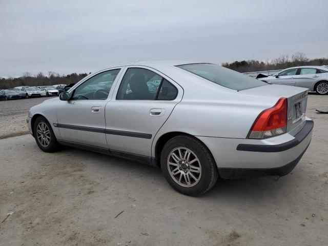 YV1RS61T442392112 - 2004 VOLVO S60 SILVER photo 2