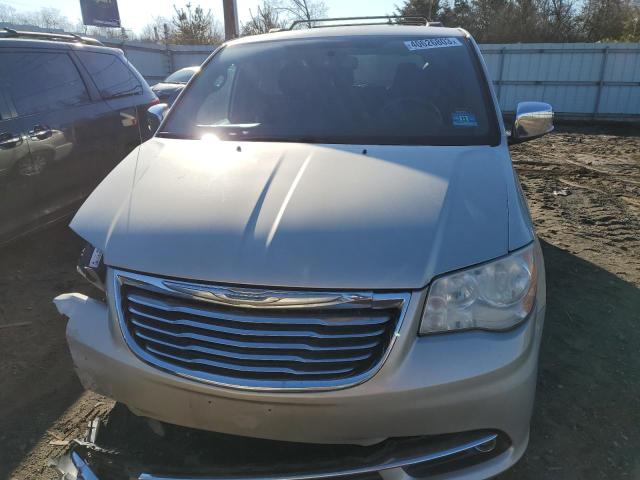 2C4RC1CG5CR411188 - 2012 CHRYSLER TOWN & COU TOURING L BEIGE photo 5