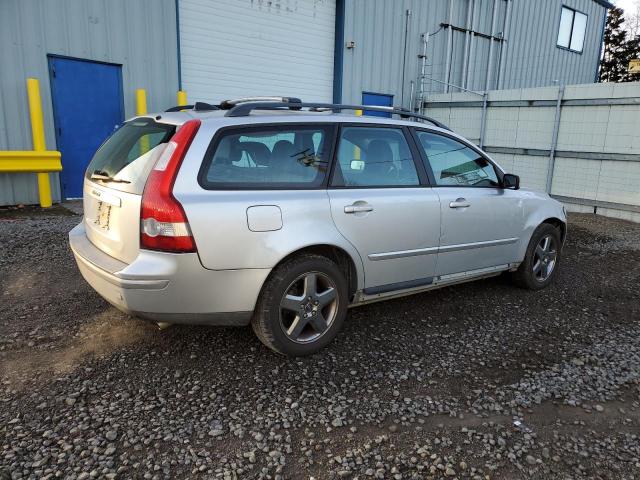 YV1MJ682562184334 - 2006 VOLVO V50 T5 SILVER photo 3