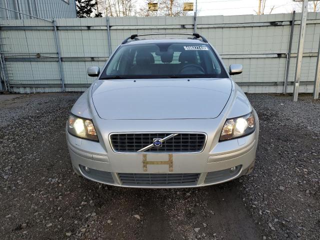 YV1MJ682562184334 - 2006 VOLVO V50 T5 SILVER photo 5