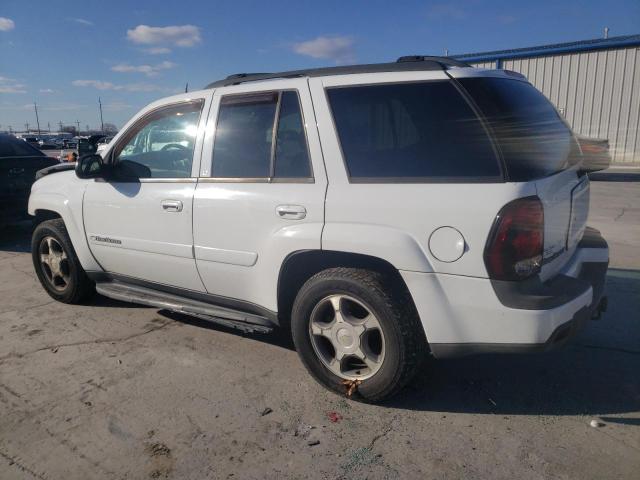 1GNDT13S042394595 - 2004 CHEVROLET TRAILBLAZE LS WHITE photo 2