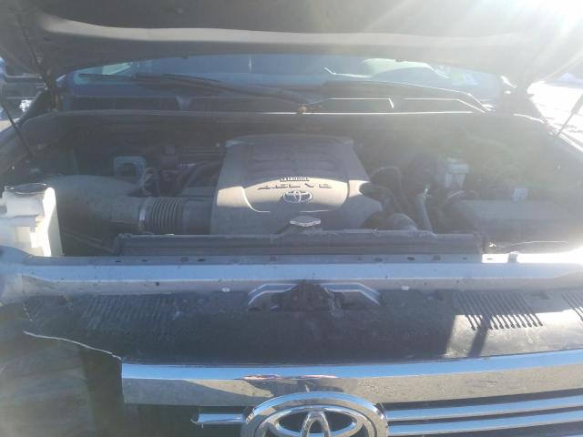 5TFUM5F16HX072455 - 2017 TOYOTA TUNDRA DOUBLE CAB SR/SR5 SILVER photo 11