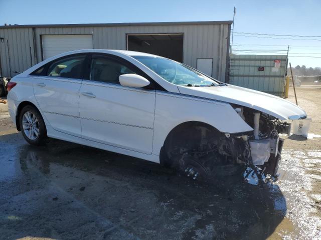 5NPEB4AC5DH741544 - 2013 HYUNDAI SONATA GLS WHITE photo 4