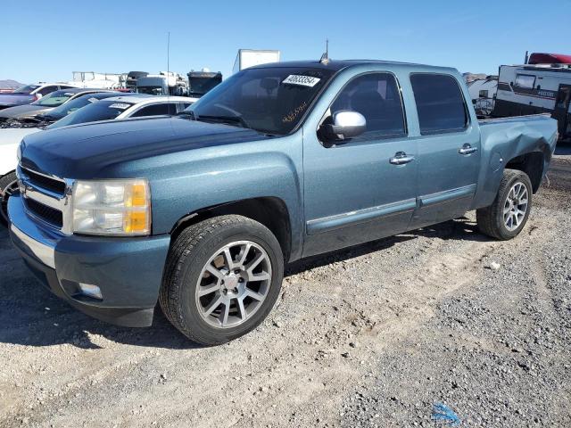 3GCPCSE09BG277657 - 2011 CHEVROLET SILVERADO C1500 LT TEAL photo 1