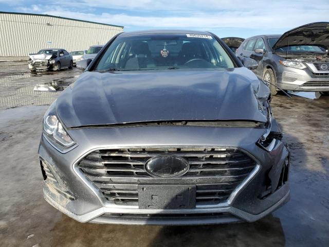 5NPE24AF3JH663030 - 2018 HYUNDAI SONATA SE GRAY photo 5