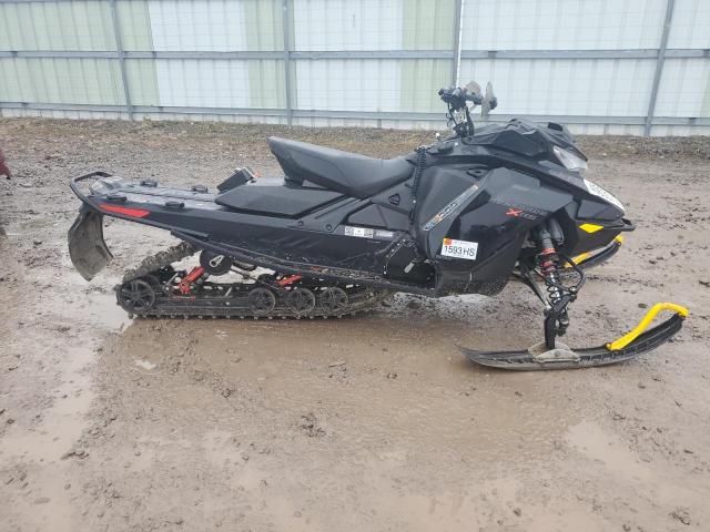 2BPSUMNF6NV000056 - 2022 SKI DOO RENAGADE BLACK photo 9