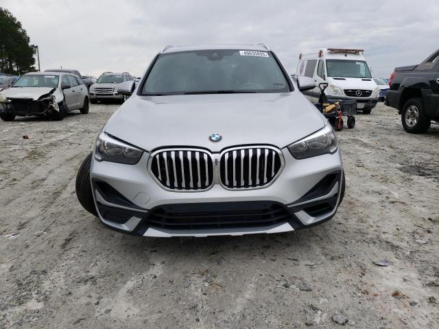 WBXJG9C05L5P76067 - 2020 BMW X1 XDRIVE28I SILVER photo 5