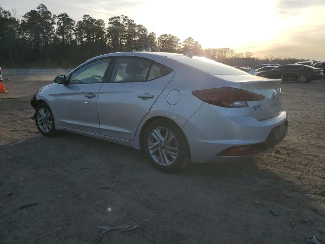 5NPD84LF8KH419415 - 2019 HYUNDAI ELANTRA SEL SILVER photo 2