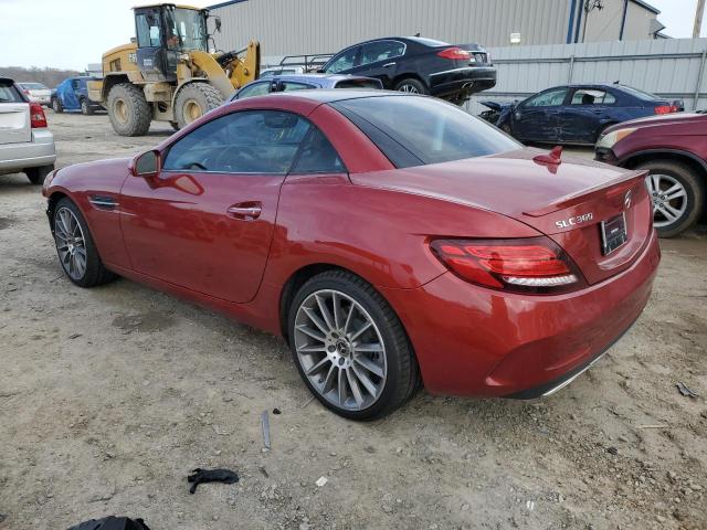 WDDPK3JA0JF151152 - 2018 MERCEDES-BENZ SLC 300 BURGUNDY photo 2