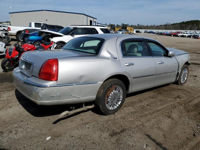 2LNHM82V38X643143 - 2008 LINCOLN TOWN CAR SIGNATURE LIMITED SILVER photo 3