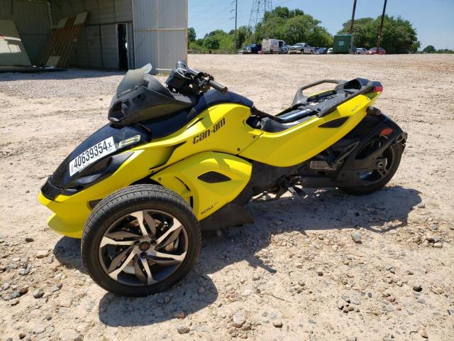 2BXNABC14EV000090 - 2014 CAN-AM SPYDER ROA RS YELLOW photo 3