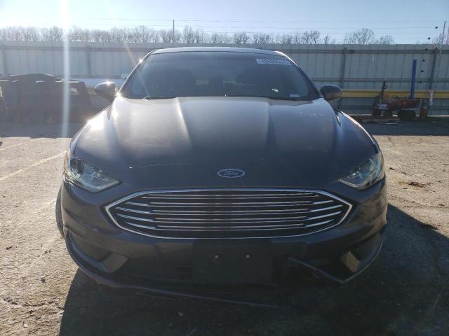 3FA6P0HD9JR283583 - 2018 FORD FUSION SE GRAY photo 5