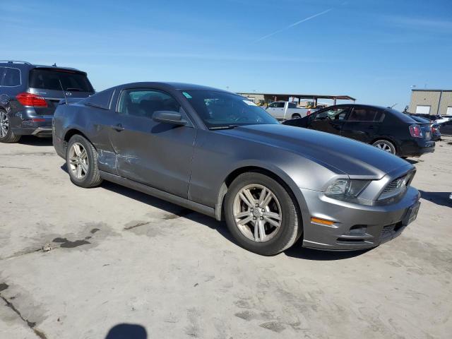 1ZVBP8AM3E5231244 - 2014 FORD MUSTANG GRAY photo 4
