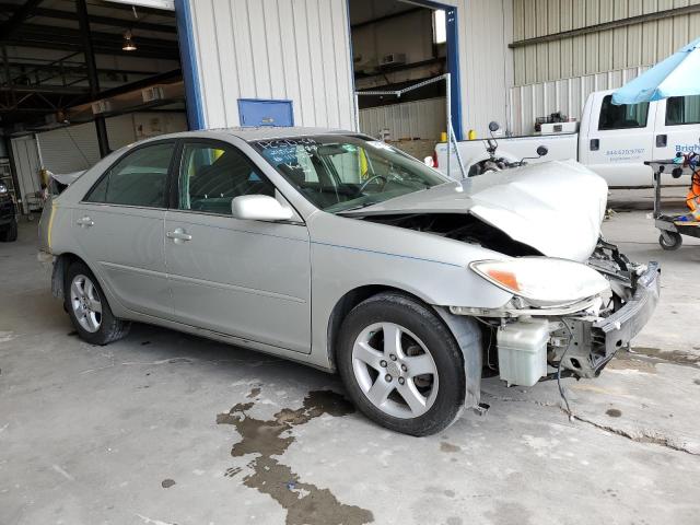 4T1BE32K62U598855 - 2002 TOYOTA CAMRY LE SILVER photo 4