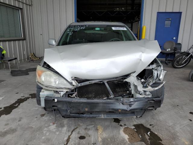 4T1BE32K62U598855 - 2002 TOYOTA CAMRY LE SILVER photo 5