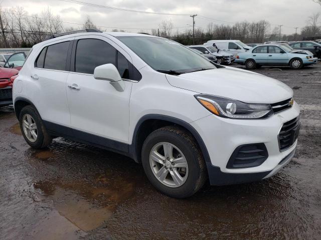 3GNCJPSB9KL240761 - 2019 CHEVROLET TRAX 1LT WHITE photo 4