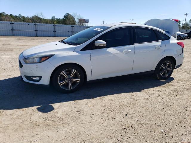 1FADP3FE9HL282401 - 2017 FORD FOCUS SE WHITE photo 1