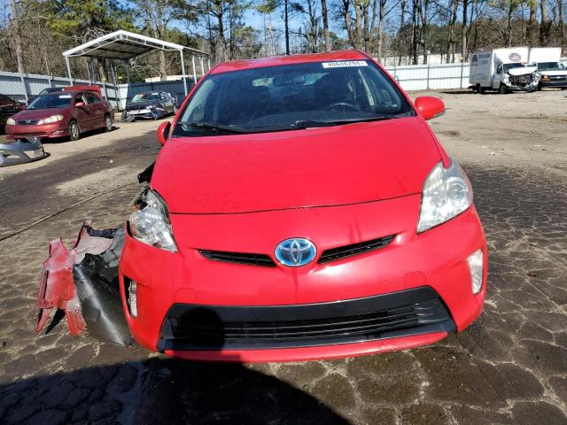 JTDKN3DU7F0417441 - 2015 TOYOTA PRIUS RED photo 5