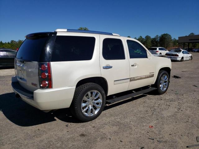 1GKUCEEF1AR135749 - 2010 GMC YUKON DENALI WHITE photo 3