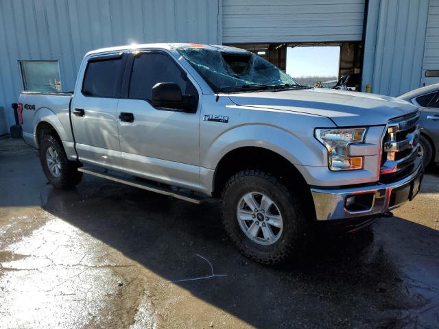 1FTEW1E82HFA92715 - 2017 FORD F150 SUPERCREW SILVER photo 4