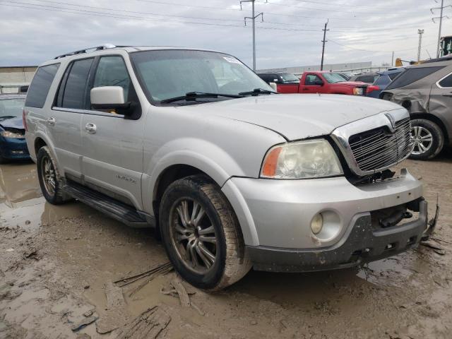5LMFU27R54LJ35504 - 2004 LINCOLN NAVIGATOR 银色 照片 4
