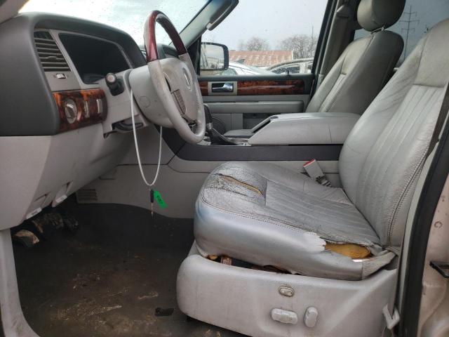 5LMFU27R54LJ35504 - 2004 LINCOLN NAVIGATOR 银色 照片 7