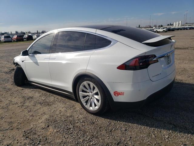 5YJXCDE22JF115516 - 2018 TESLA MODEL X WHITE photo 2