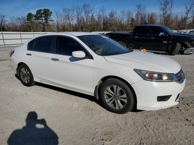 1HGCR2F37FA123301 - 2015 HONDA ACCORD LX WHITE photo 4