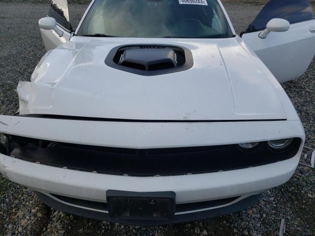 2C3CDZAT0FH911985 - 2015 DODGE CHALLENGER SXT WHITE photo 11