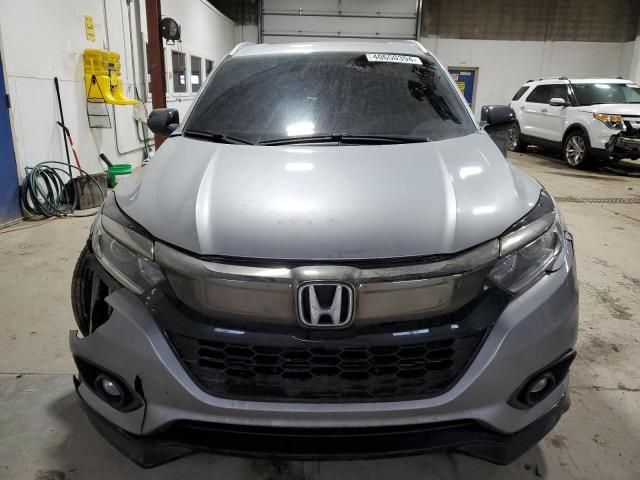 3CZRU6H13KG705671 - 2019 HONDA HR-V SPORT SILVER photo 5