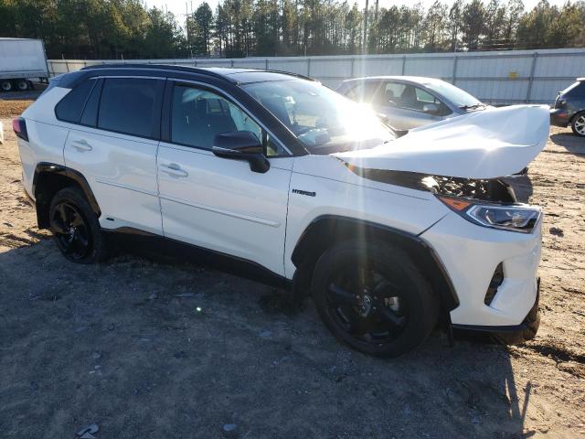 4T3EWRFV4LU002412 - 2020 TOYOTA RAV4 XSE WHITE photo 4