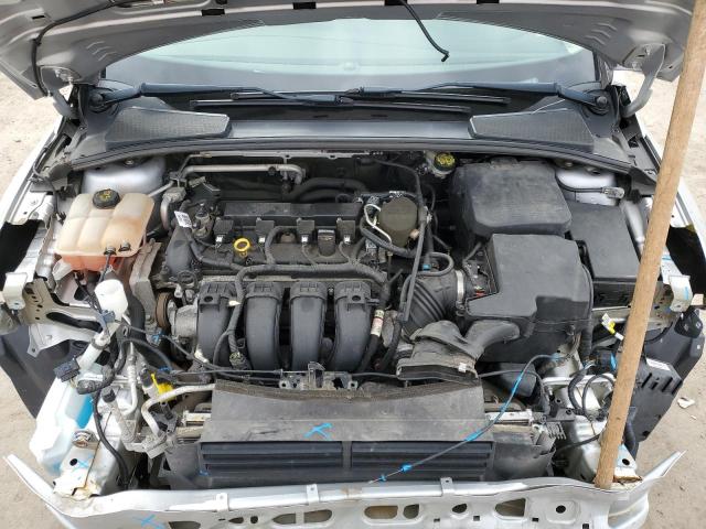 1FADP3F2XFL215700 - 2015 FORD FOCUS SE SILVER photo 11