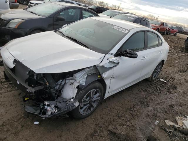 3KPF24AD0RE703230 - 2024 KIA FORTE LX WHITE photo 1