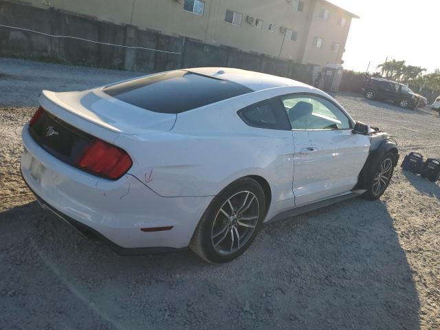 1FA6P8TH8F5435551 - 2015 FORD MUSTANG WHITE photo 3