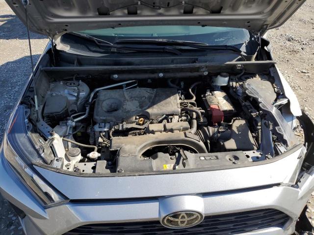 2T3H1RFV7KW040775 - 2019 TOYOTA RAV4 LE SILVER photo 12