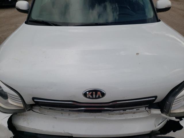 KNDJX3AA6J7539286 - 2018 KIA SOUL ! WHITE photo 11