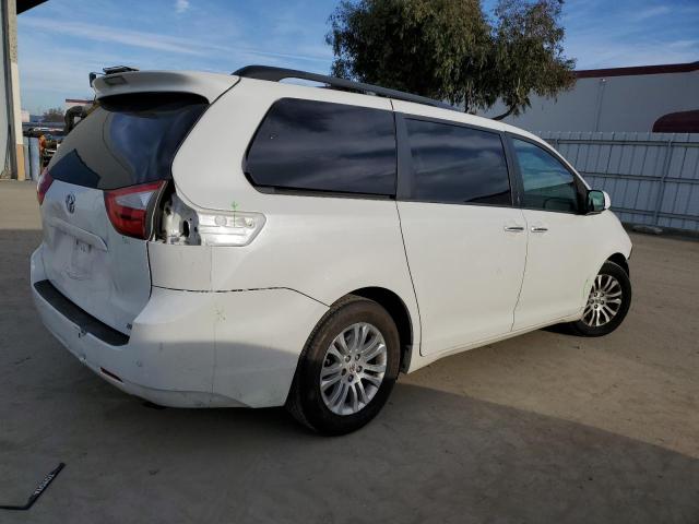 5TDYK3DCXFS667232 - 2015 TOYOTA SIENNA XLE WHITE photo 3