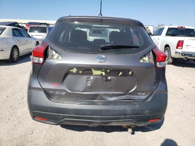 3N1CP5CUXJL512909 - 2018 NISSAN KICKS S GRAY photo 6