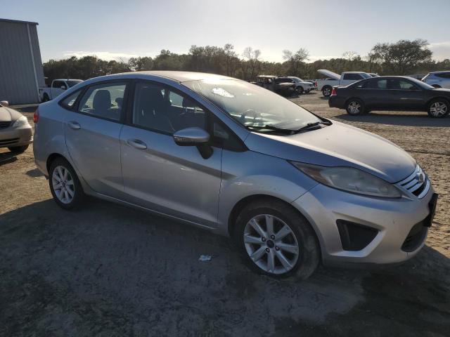 3FADP4BJ4DM223404 - 2013 FORD FIESTA SE SILVER photo 4