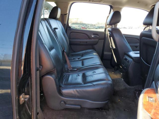 1GNSCJE05BR312237 - 2011 CHEVROLET SUBURBAN C1500 LT BLACK photo 11