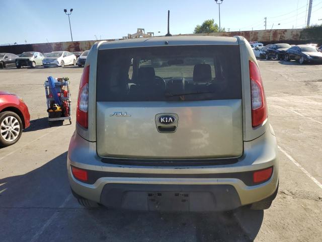 KNDJT2A57D7613246 - 2013 KIA SOUL GREEN photo 6