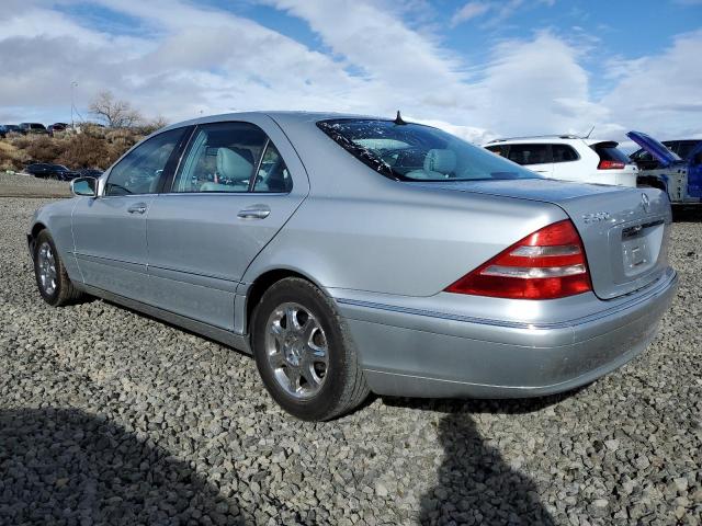 WDBNG75J4YA065627 - 2000 MERCEDES-BENZ S 500 SILVER photo 2