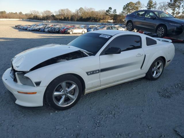 1ZVHT82H575216190 - 2007 FORD MUSTANG GT WHITE photo 1
