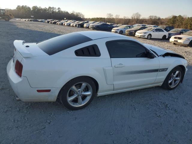 1ZVHT82H575216190 - 2007 FORD MUSTANG GT WHITE photo 3