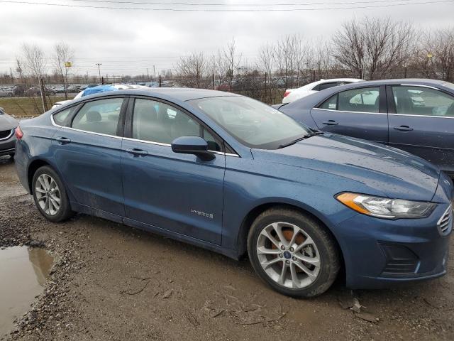 3FA6P0LU7KR144982 - 2019 FORD FUSION SE BLUE photo 4