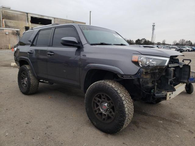 JTEBU5JR5J5507077 - 2018 TOYOTA 4RUNNER SR5/SR5 PREMIUM GRAY photo 4