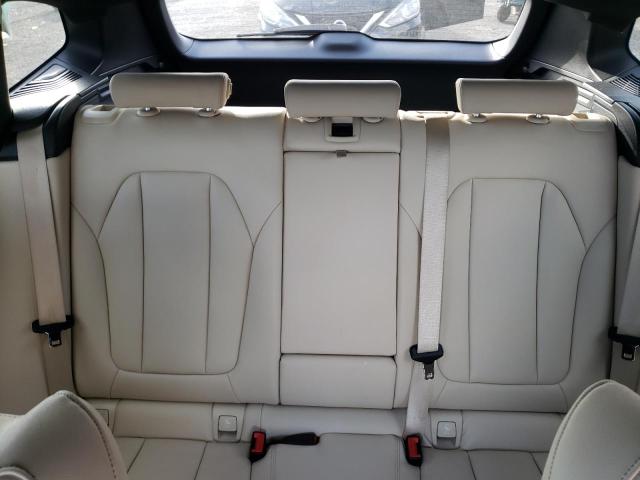 5UXTR7C50KLF23637 - 2019 BMW X3 SDRIVE30I WHITE photo 10